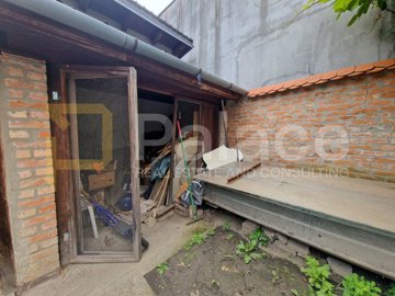 kuca-s-dva-dvorisna-stana-strogi-centar-467-m2_11