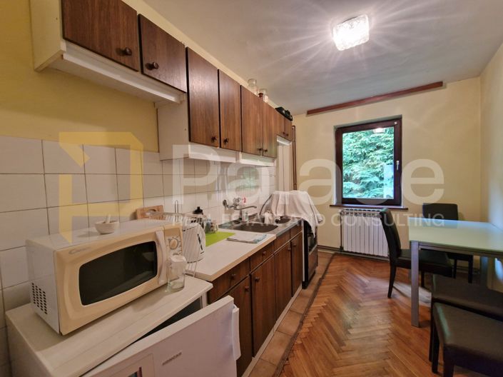 Image No.18-6 Bed House for sale