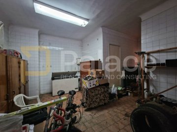 kuca-s-dva-dvorisna-stana-strogi-centar-467-m2_5