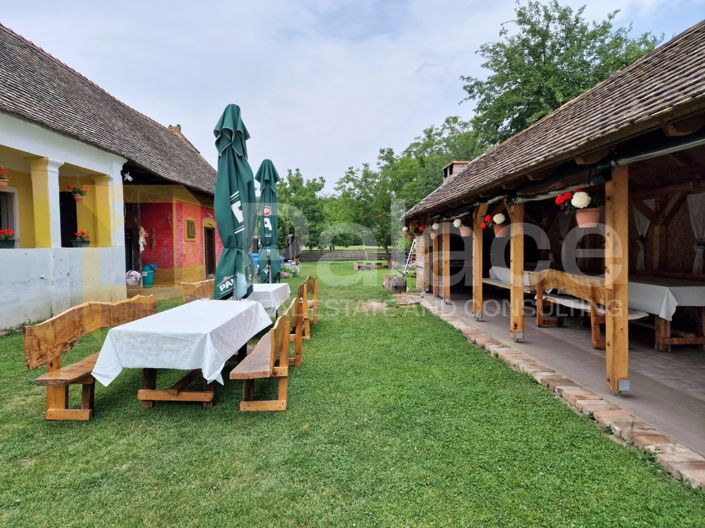Image No.16-6 Bed House for sale