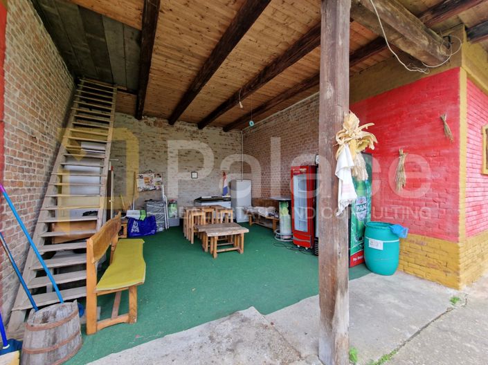 Image No.19-6 Bed House for sale