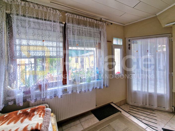 Image No.18-5 Bed Apartment for sale