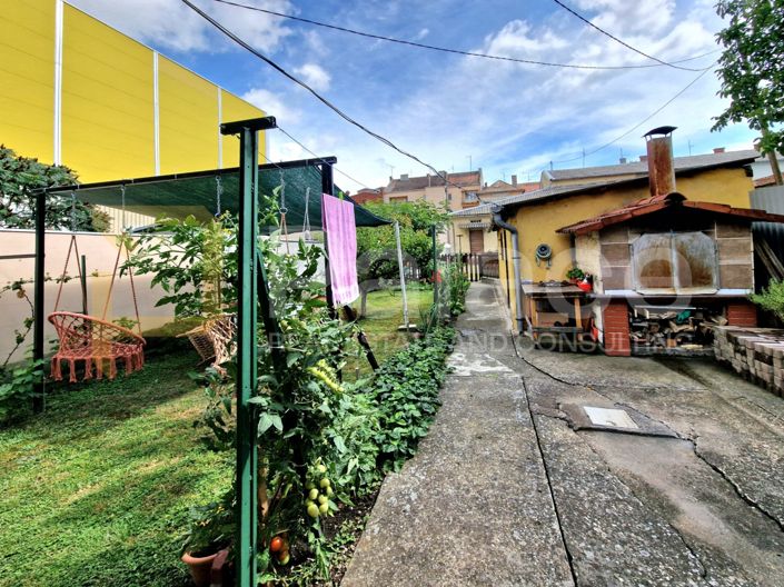 Image No.19-5 Bed Apartment for sale