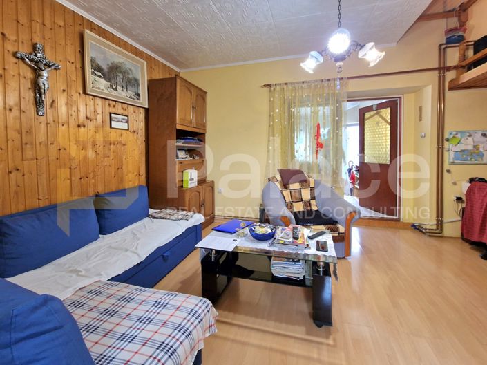 Image No.8-5 Bed Apartment for sale