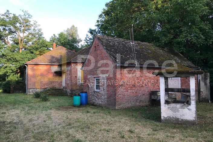 Image No.8-4 Bed House for sale