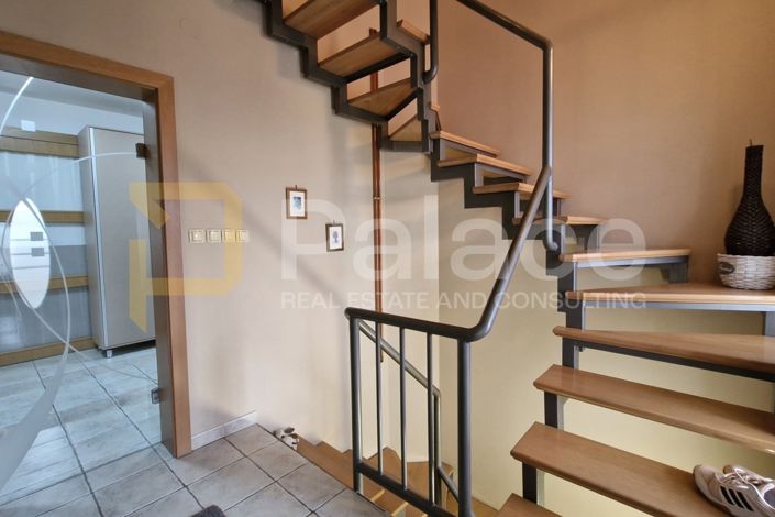 Image No.27-5 Bed House for sale