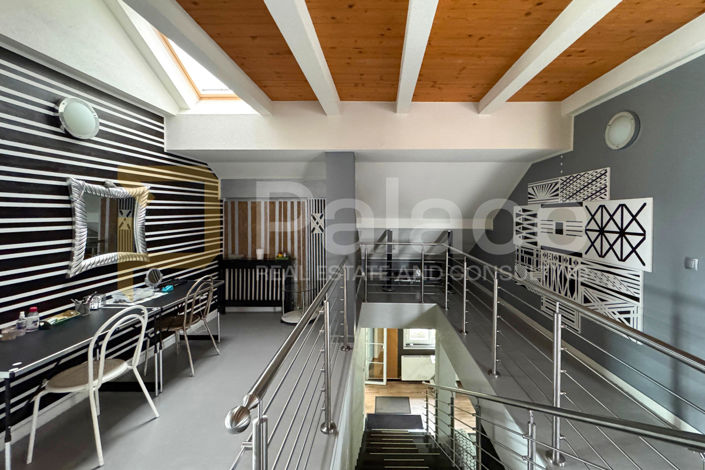 Image No.11-8 Bed House for sale