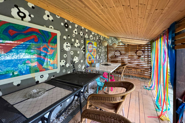 Image No.23-8 Bed House for sale