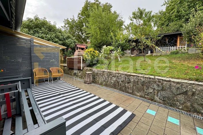 Image No.24-8 Bed House for sale