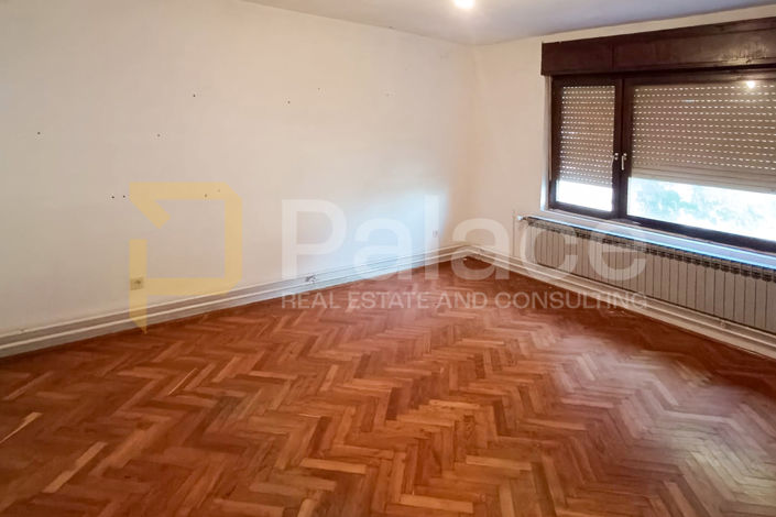 Image No.21-3 Bed Townhouse for sale
