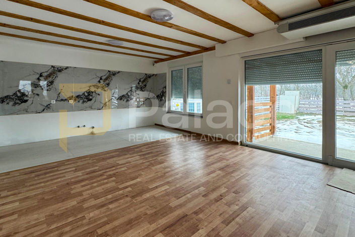 Image No.11-4 Bed House for sale