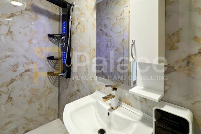 Image No.7-4 Bed House for sale