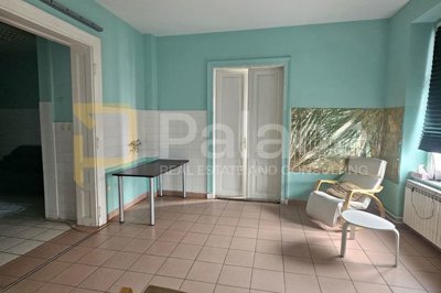 kuca-s-poslovnim-prostorom-u-sirem-centru-osijeka-289-m2_4