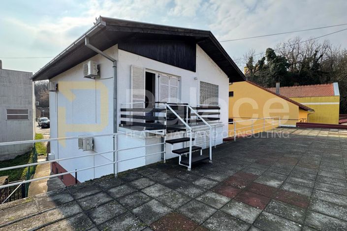 Image No.11-7 Bed House for sale