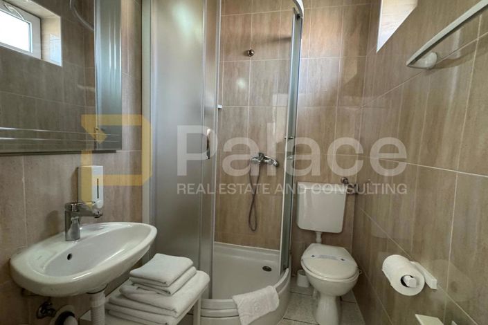 Image No.26-7 Bed House for sale