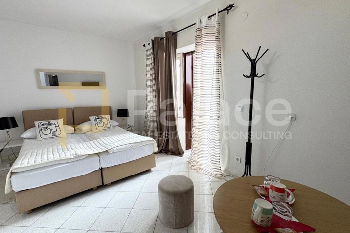 Image No.27-7 Bed House for sale