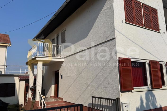 Image No.28-7 Bed House for sale