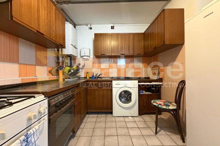 Image No.20-4 Bed House for sale