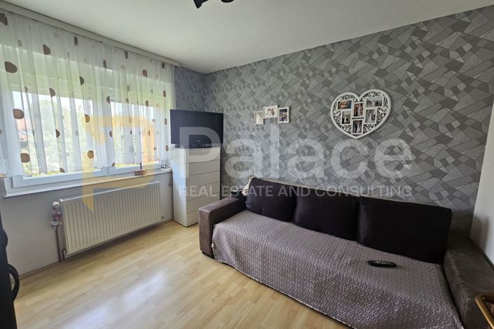 Image No.9-4 Bed House for sale
