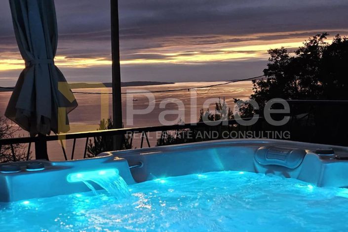 Image No.15-4 Bed House for sale