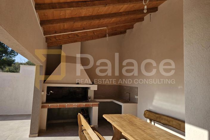 Image No.16-4 Bed House for sale