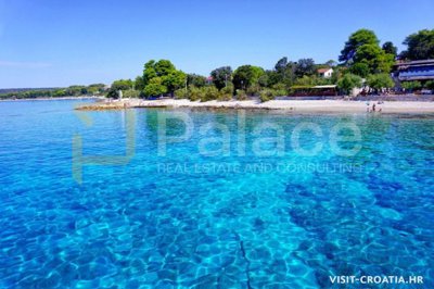 otok-ugljan-kukljica-zemljiste-u-samom-srcu-otoka_3