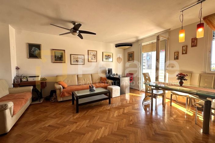 Image No.12-3 Bed Apartment for sale