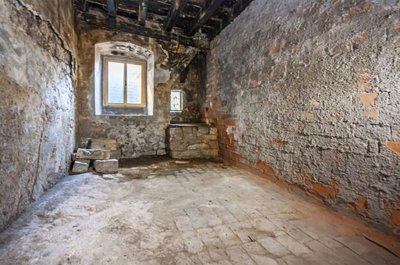 snizeno-pretura-pogled-na-more-s-bogatom-povijescu_11