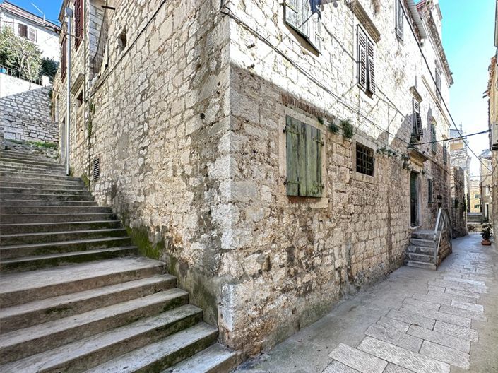Image No.4-Maison de 10 chambres à vendre à Sibenik