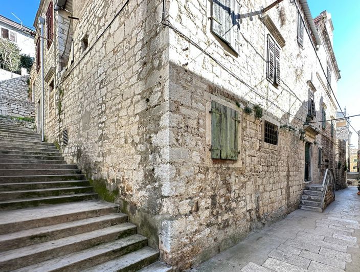 Image No.5-Maison de 10 chambres à vendre à Sibenik
