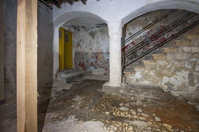 snizeno-pretura-pogled-na-more-s-bogatom-povijescu_9