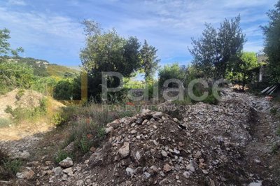 gradjevinski-teren-830-m2-s-dozvolom-za-rekonstrukciju_5