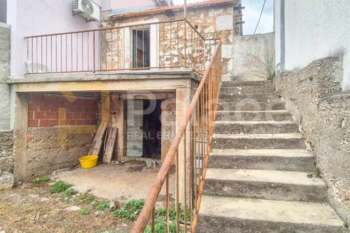Image No.3-Maison de 4 chambres à vendre à Šibenik-Knin