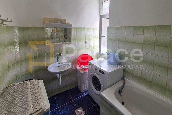 Image No.9-4 Bed House for sale