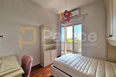 trosoban-stan-s-otvorenim-pogledom-na-more-120m2-znjan_11