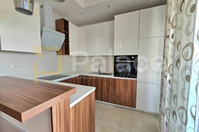 trosoban-stan-s-otvorenim-pogledom-na-more-120m2-znjan_7