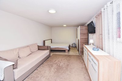 prostrani-studio-apartman-39m2-u-primostenu-sa-terasom-i_6