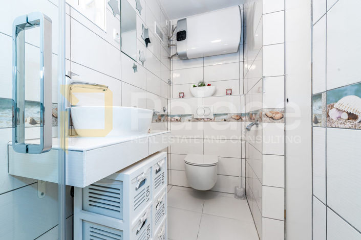 Image No.7-4 Bed House for sale