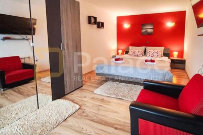 krizisce-uhodan-turisticki-najam-kamena-kuca-170-m-s-bazenom_10