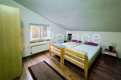 prilika-prodaja-samostojece-kuce-sa-4-apartmana-347-m2-pula_2