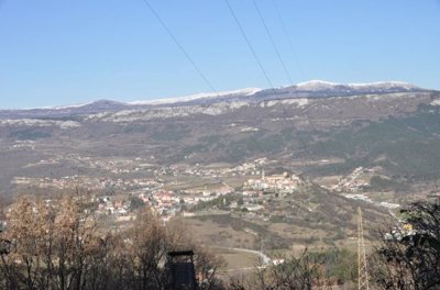 1 - Buzet, Plot