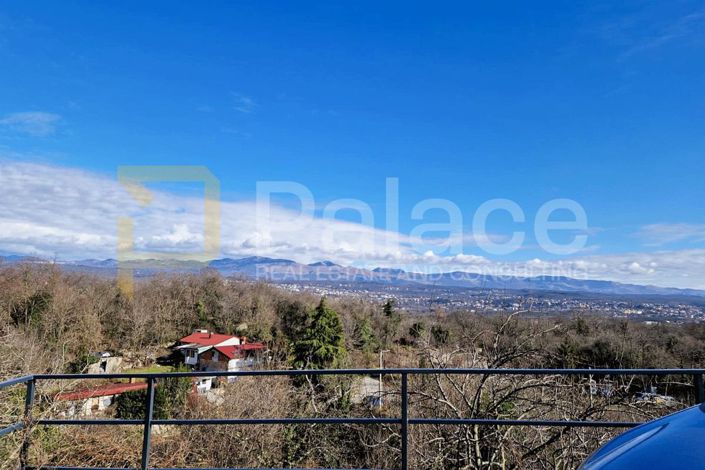 Image No.8-4 Bed House for sale