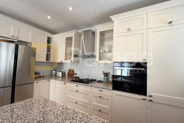 Image No.8-3 Bed Apartment for sale