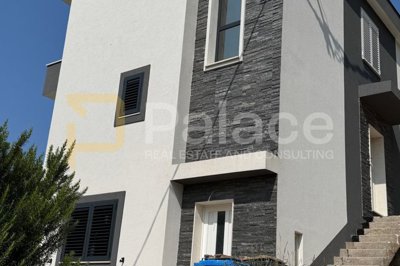 stanici-omis-obnovljena-kuca-s-pogledom-na-more-200-m-od_4