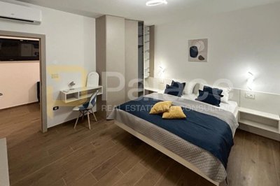 vila-s-bazenom-i-pogledomposljednja-urbanizirana-parcela-na_14