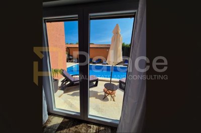 luksuzna-vila-s-bazenom-i-jacuzzijem-u-blizini-medulina_9