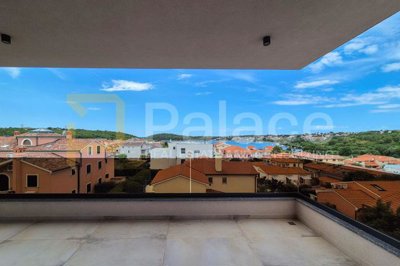 luksuzni-penthouse-s-pogledom-na-more-i-garazom-u-pomeru_8