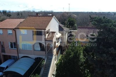 1 - Privlaka, Maison de ville