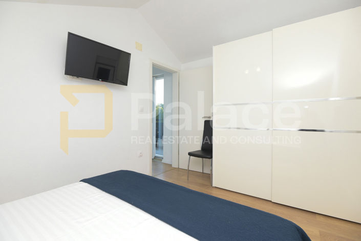 Image No.11-4 Bed House for sale