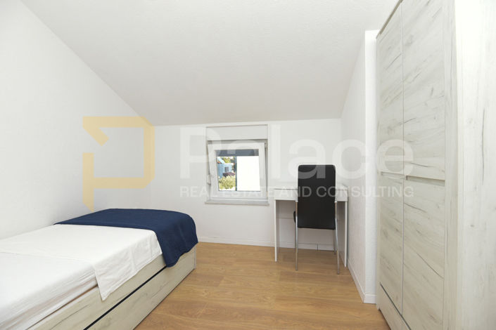 Image No.15-4 Bed House for sale
